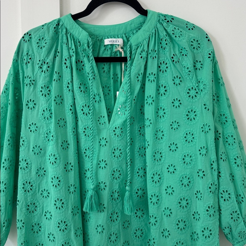 NWT MERSEA Daisy Eyelet Cover Up Size S/M - Picture 3 of 11